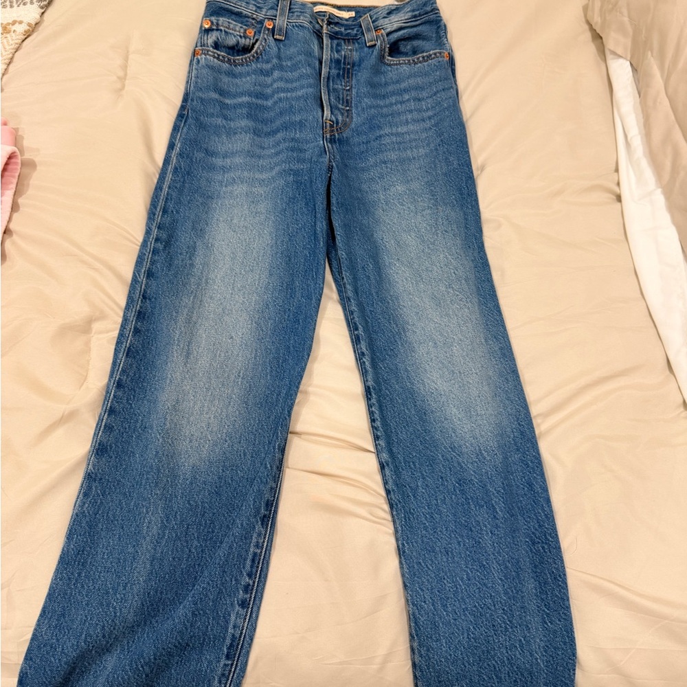 Levi's Blue High waist Straight Leg Women's Jeans